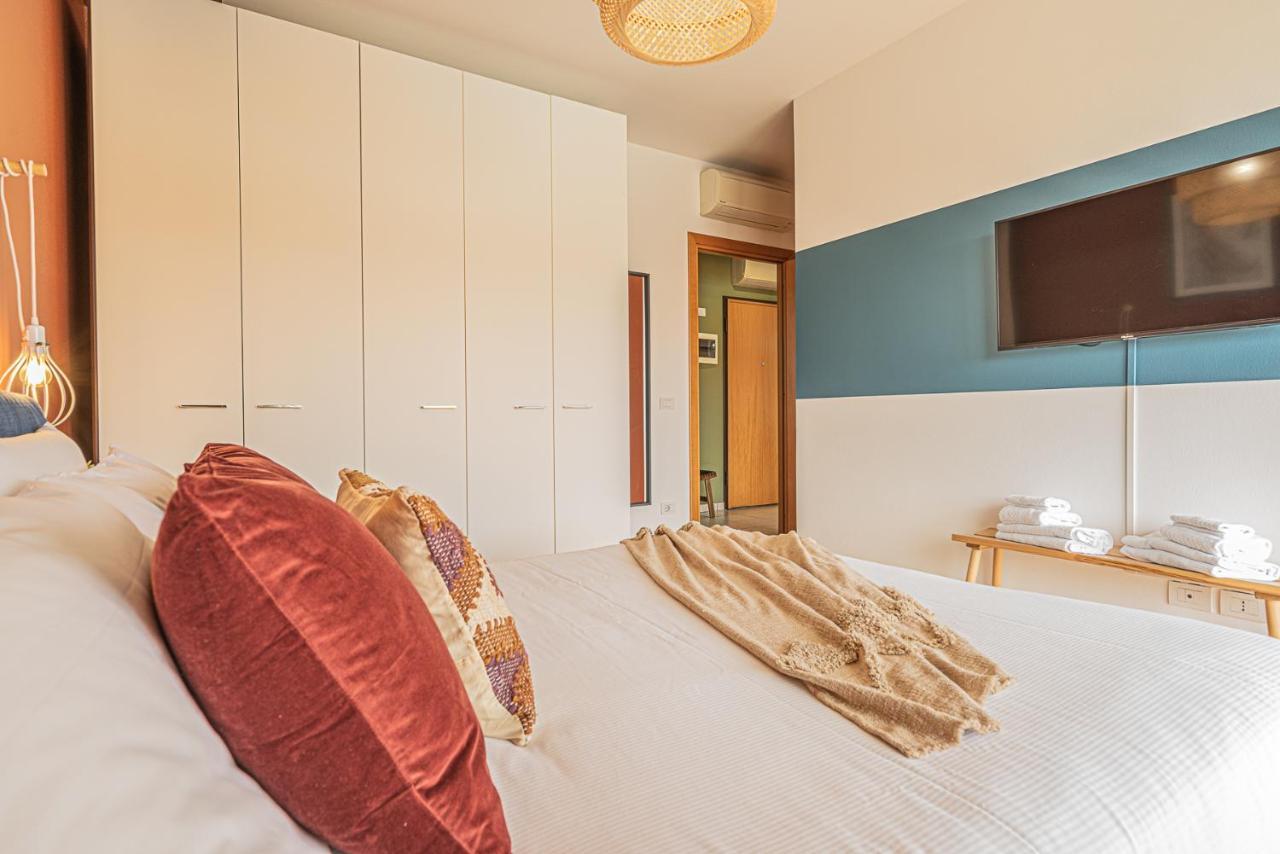 Hygge Family Apartment - One Step Away From The Lake!!! Sirmione Exteriör bild