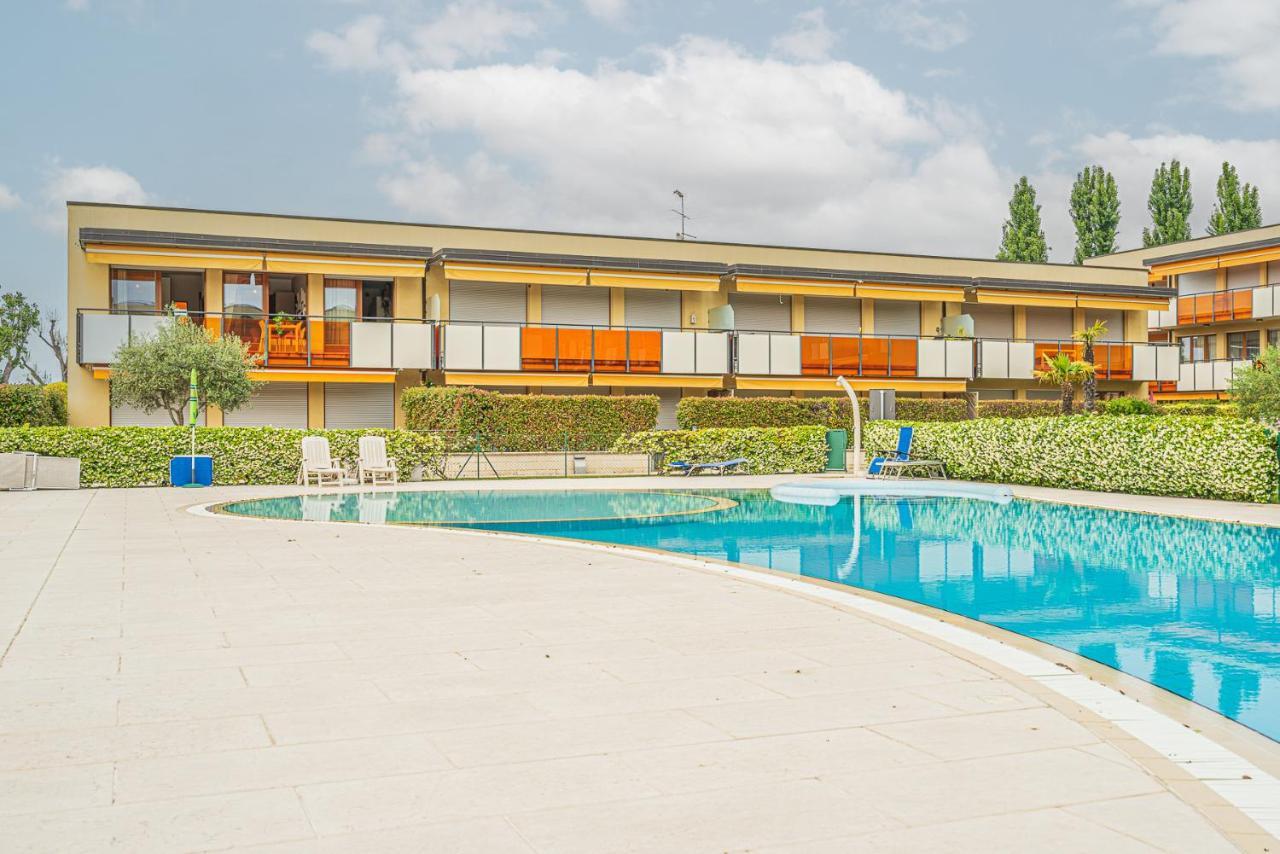 Hygge Family Apartment - One Step Away From The Lake!!! Sirmione Exteriör bild