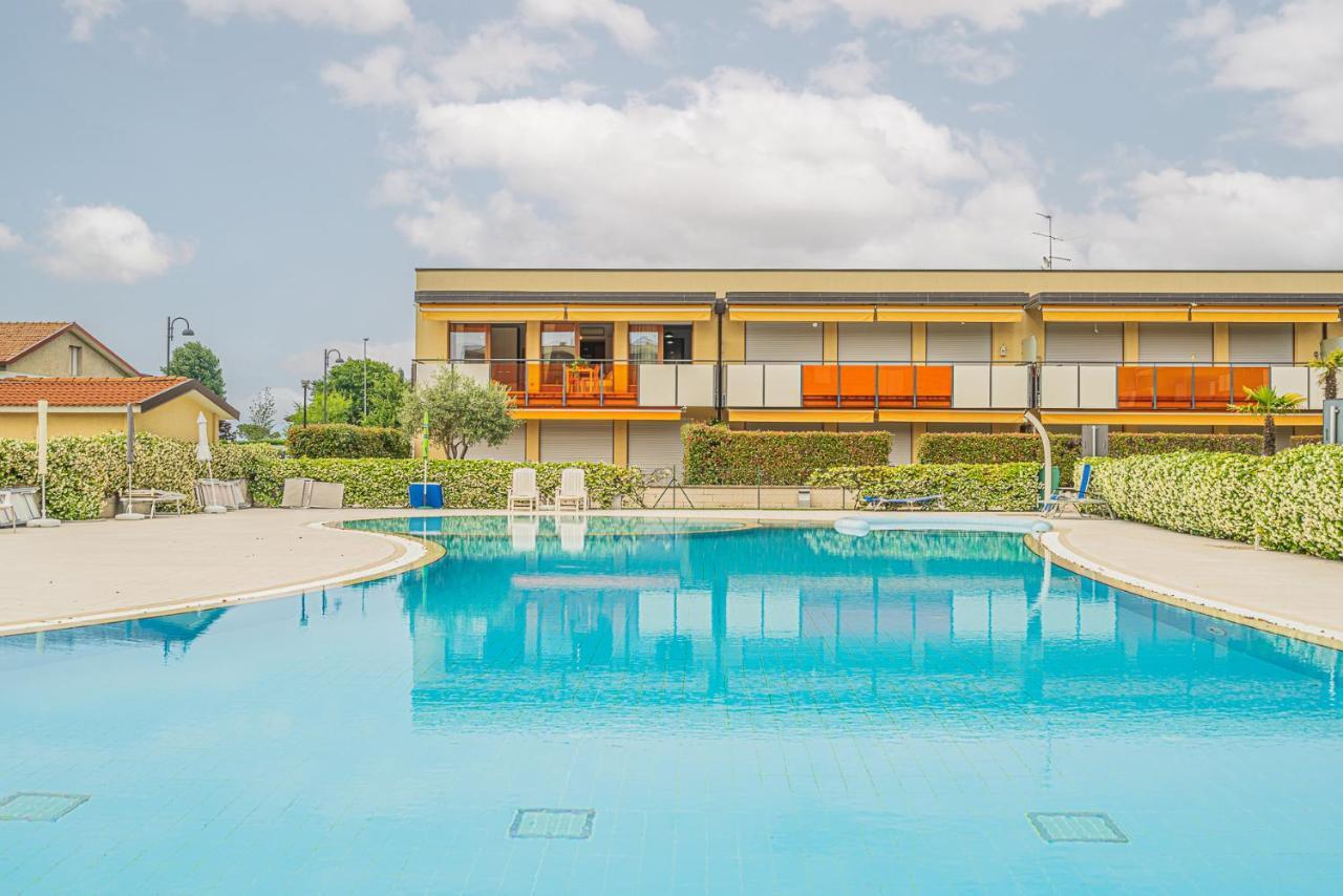 Hygge Family Apartment - One Step Away From The Lake!!! Sirmione Exteriör bild