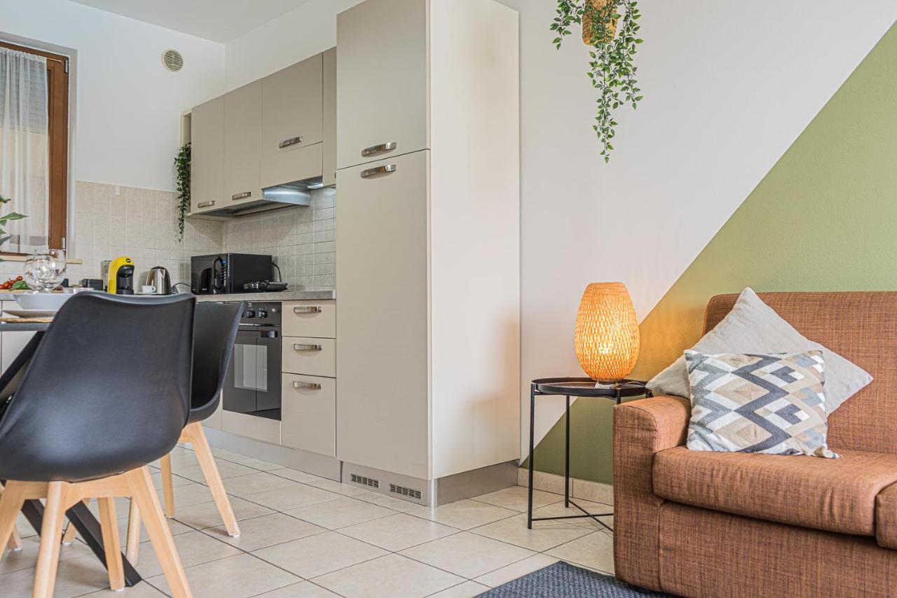 Hygge Family Apartment - One Step Away From The Lake!!! Sirmione Exteriör bild