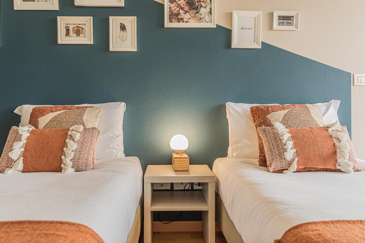 Hygge Family Apartment - One Step Away From The Lake!!! Sirmione Exteriör bild