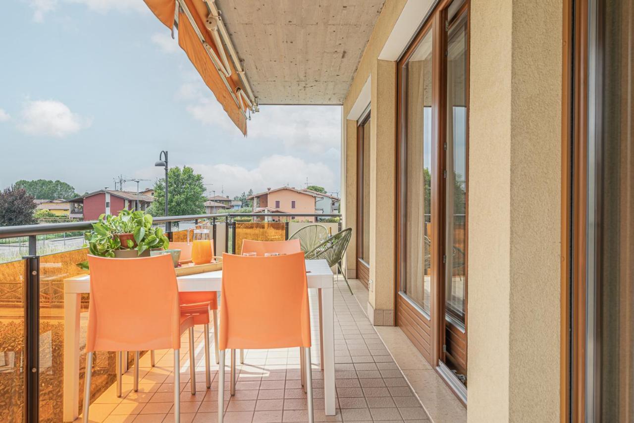 Hygge Family Apartment - One Step Away From The Lake!!! Sirmione Exteriör bild